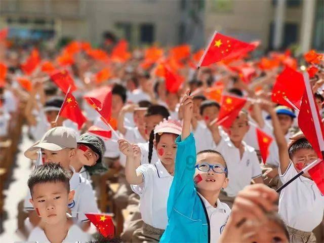 小型的足球赛
